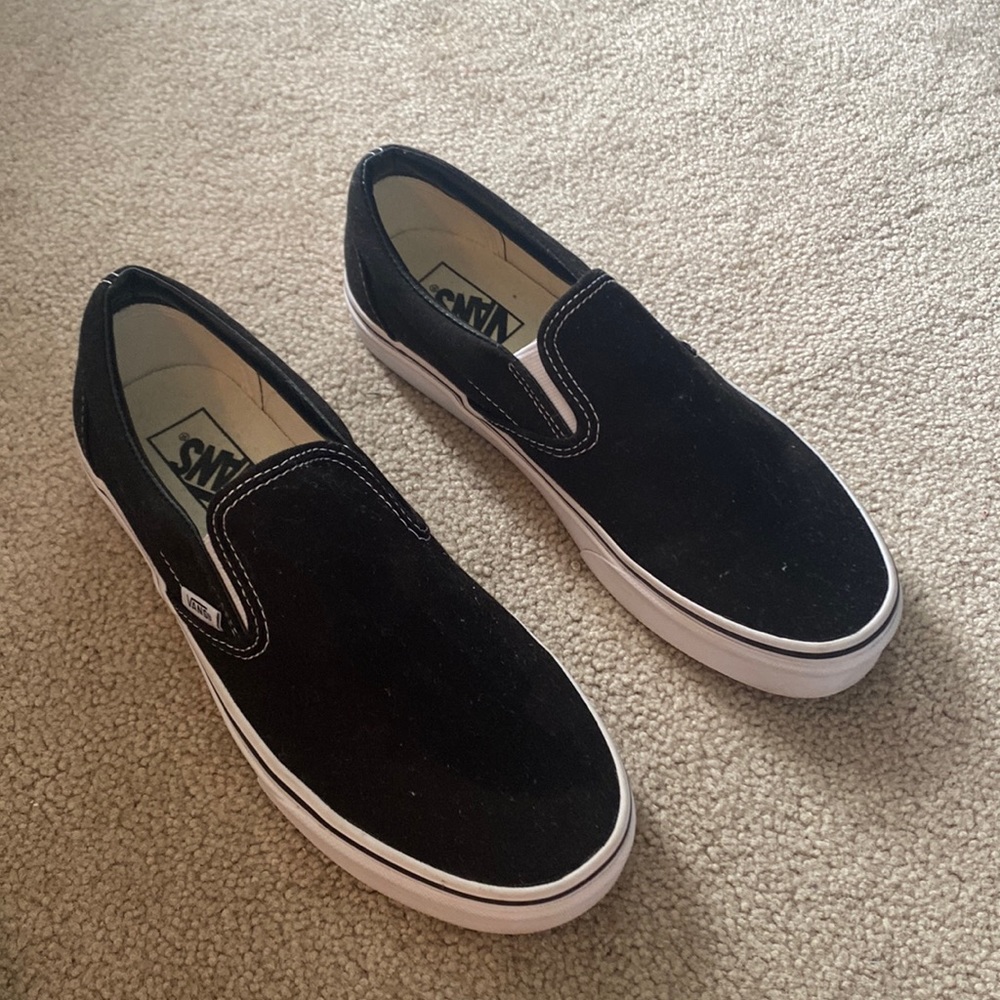Vans Classic Slip On (M 7.5/W 9.0)